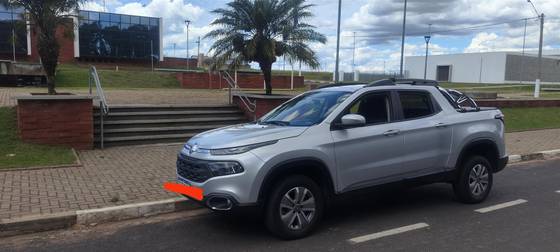 FIAT TORO 1.8 16V EVO FLEX FREEDOM AT6 FIAT TORO 1.8 16V EVO FLEX FREEDOM AT6